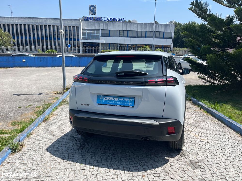 Peugeot 2008 1.2 PureTech Style - 11