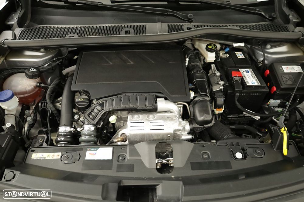 Peugeot 2008 1.2 PureTech Allure - 24