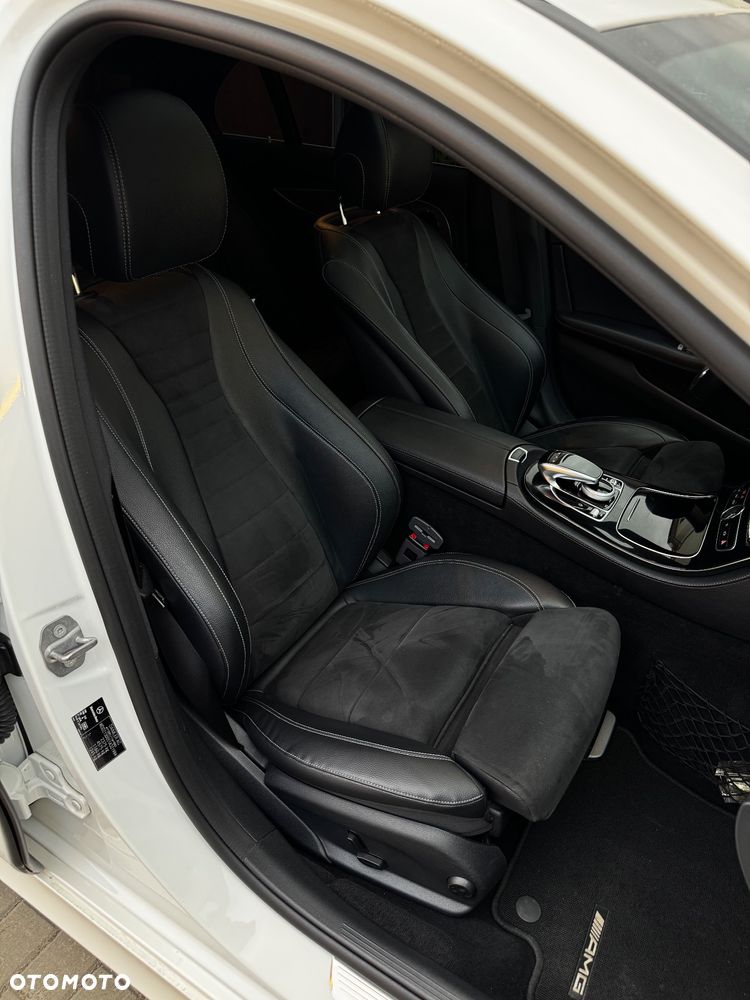 Mercedes-Benz Klasa E 220 d 4-Matic 9G-TRONIC - 10