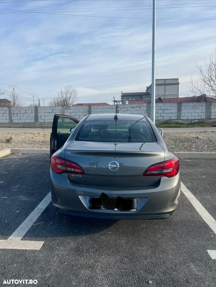 Opel Astra 1.6 TWINPORT ECOTEC Cosmo - 1