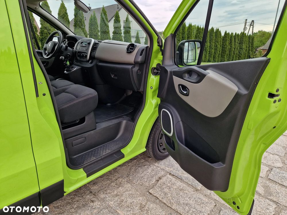 Renault Trafic Furgon Long L2 - 17
