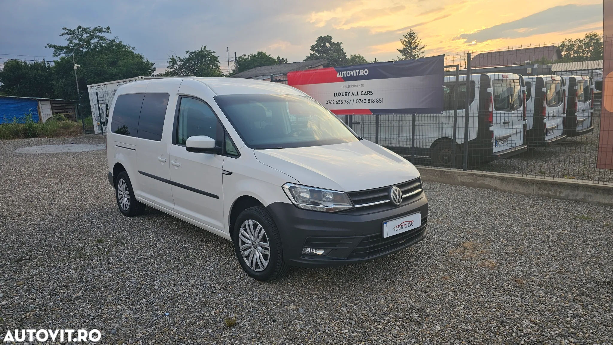 Volkswagen Caddy Maxi 2.0 TDI 75 kW Life - 2