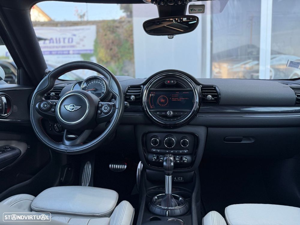 MINI Clubman Cooper SD ALL4 Auto Desportiva - 21