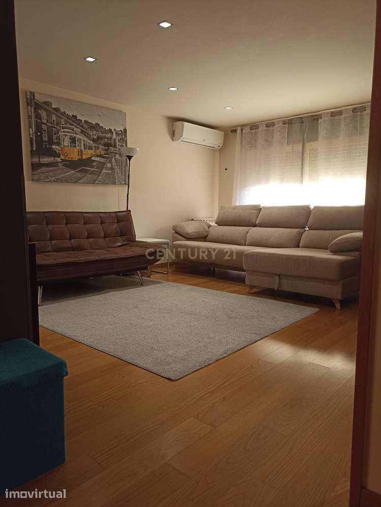 Moradia T3 com Suite, Excelentes Áreas e Vista Desafogada para Arrenda - Grande imagem: 5/18