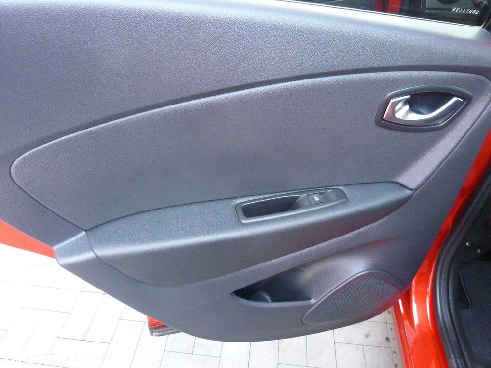 Renault Captur - 32