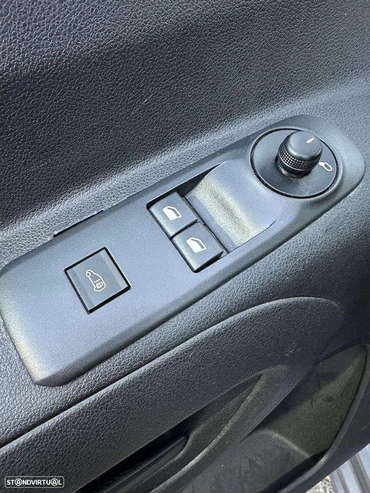 Citroën Berlingo 1.5 HDI  XL Longa 3 Lugares  GPS - 14