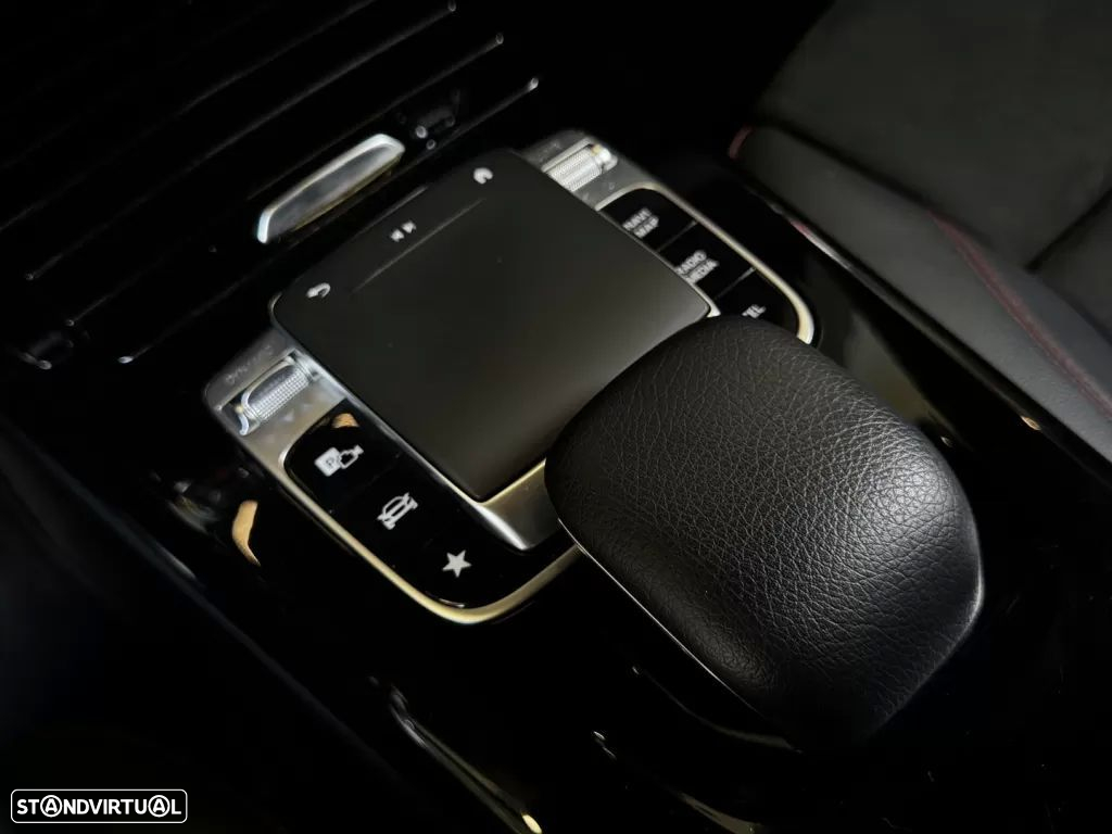 Mercedes-Benz A 180 d AMG Line Aut. - 42