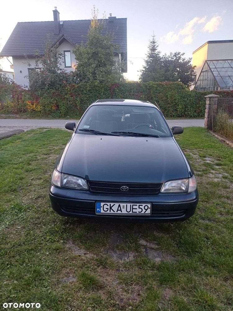 Toyota Carina - 1