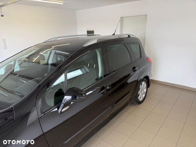 Peugeot 308 1.6 Premium - 11
