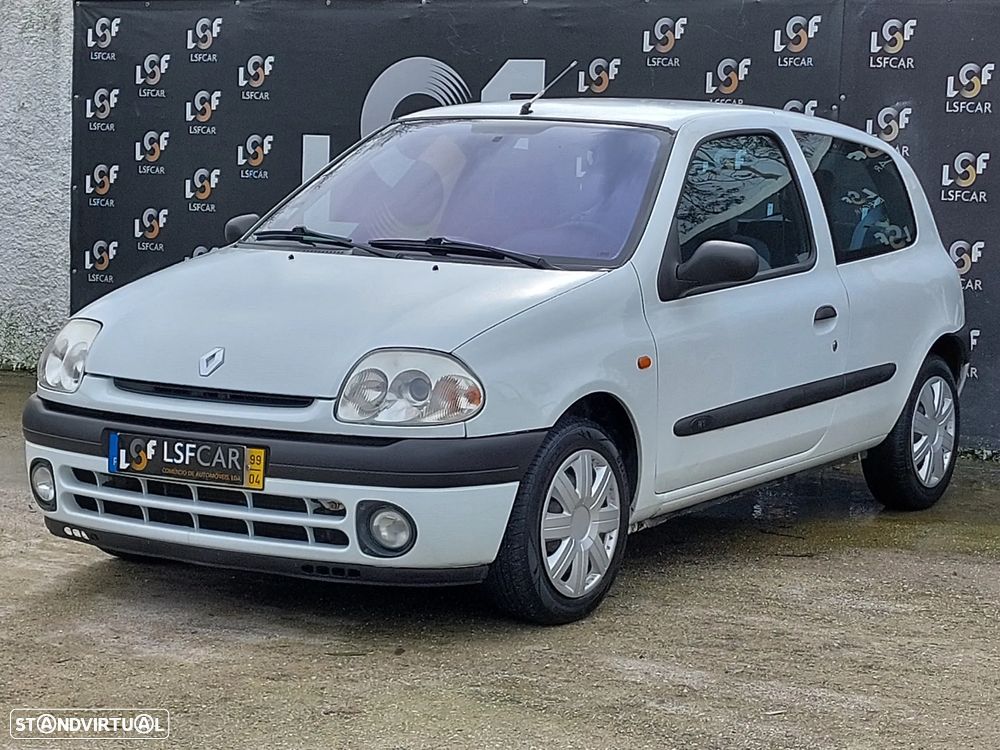 Renault Clio 1.2 RT - 1
