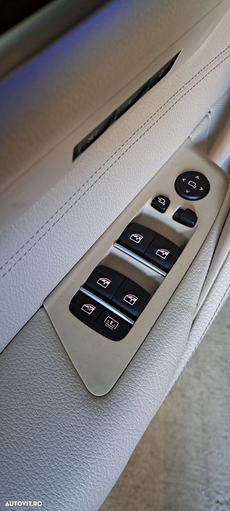 BMW Seria 5 520d Aut. Luxury Line - 23