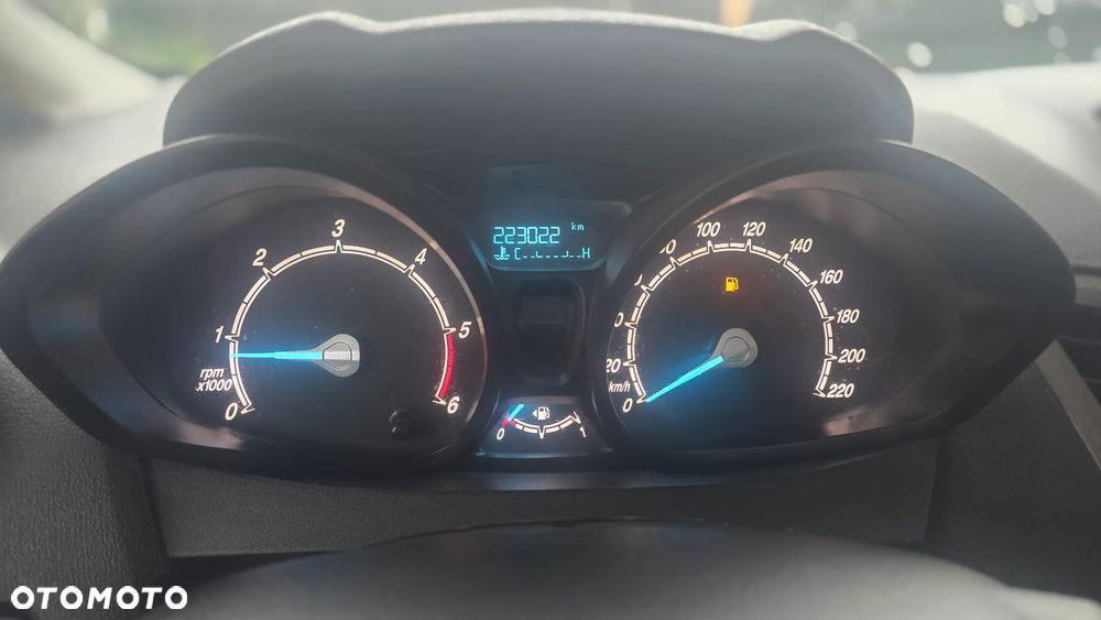 Ford Fiesta 1.5 TDCi Ambiente - 31
