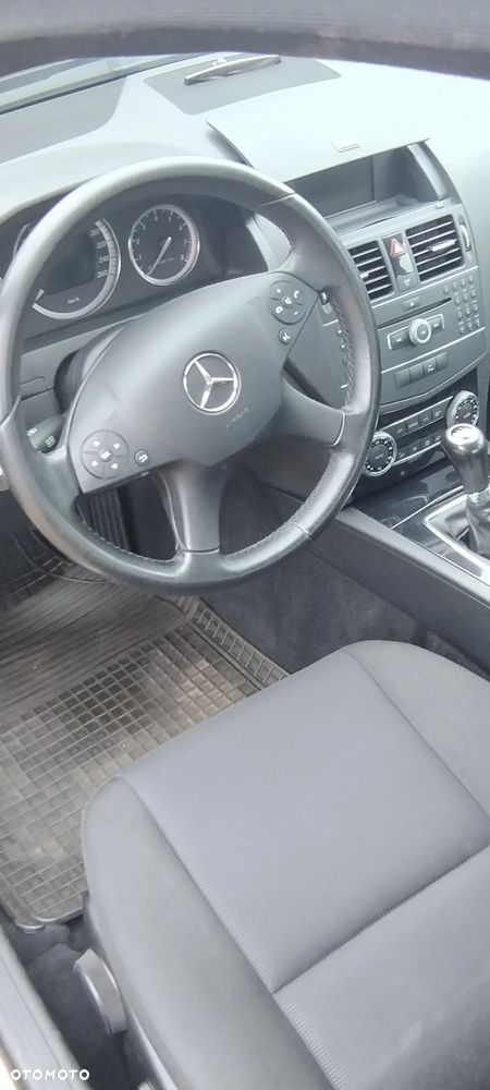Mercedes-Benz Klasa C 180 Kompressor - 13