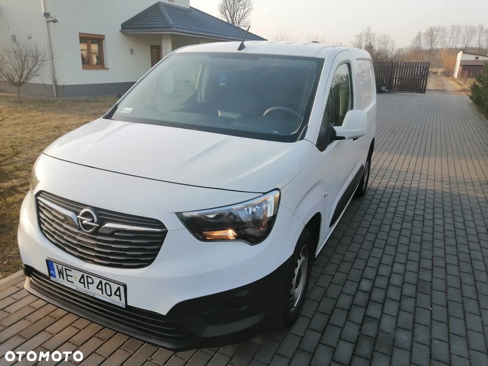 Opel Combo 1.2 Turbo S&S - 4