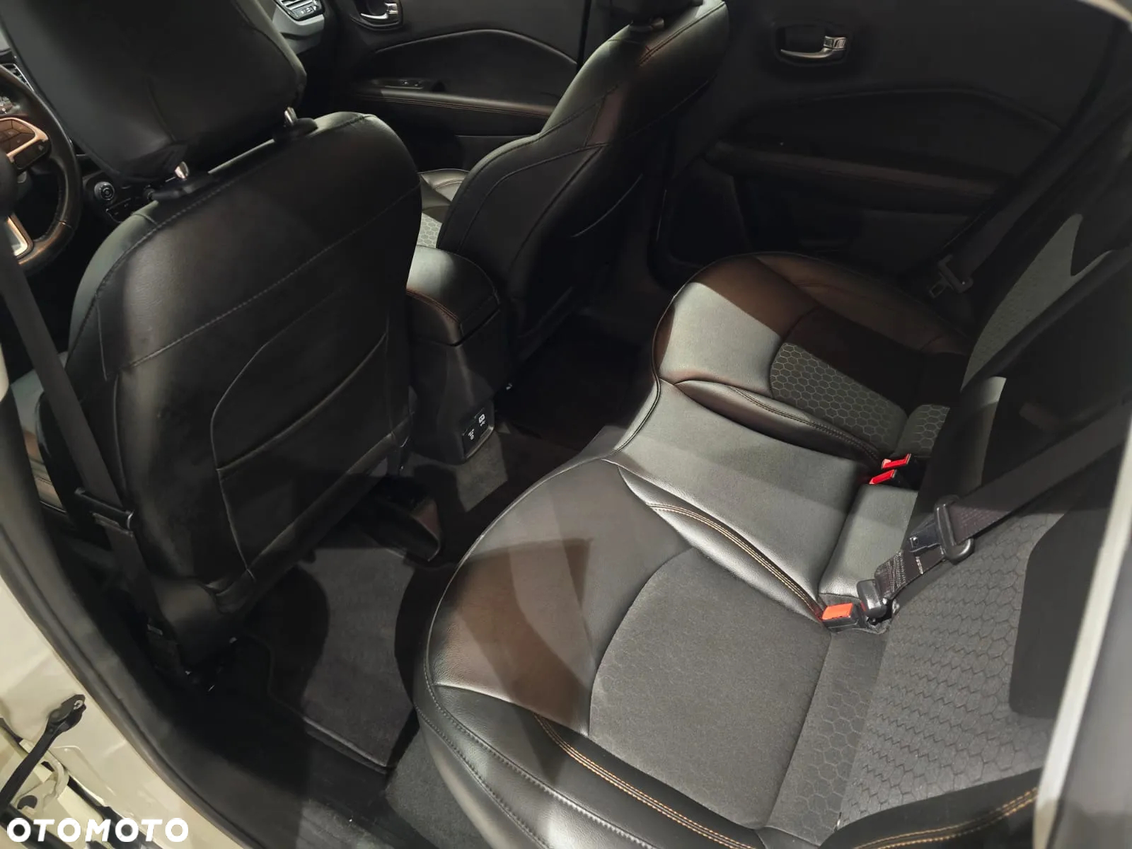 Jeep Compass 1.4 TMair Limited FWD S&S - 9