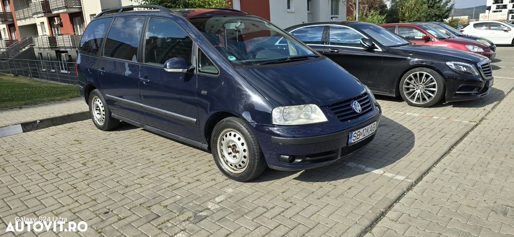 Volkswagen Sharan 2.0 TDI Comfortline - 9