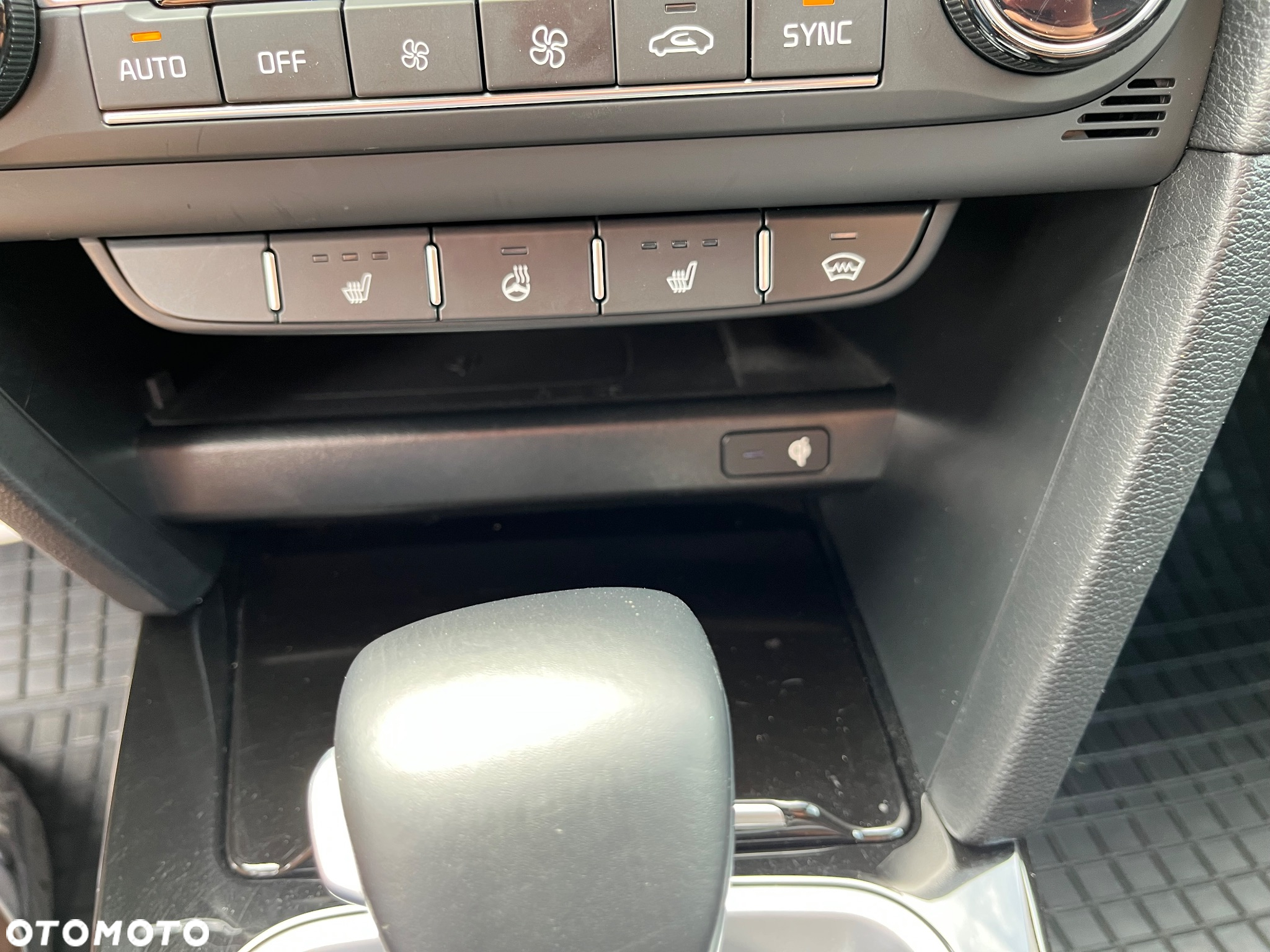 Kia ProCeed 1.6 T-GDI GT DCT - 33