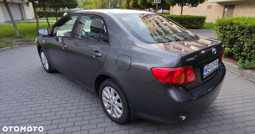 Toyota Corolla 1.6 VVT-i Luna - 6