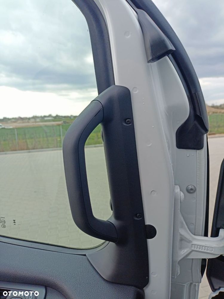 Mercedes-Benz Sprinter Furgon 319 CDI L4H2 - 15