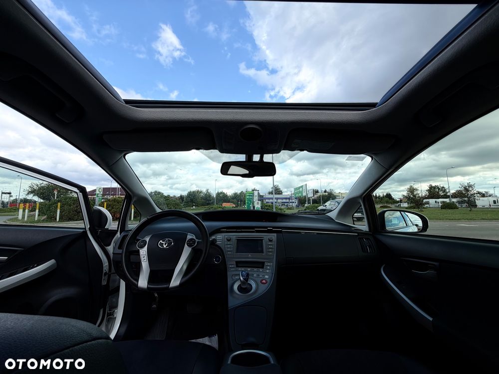 Toyota Prius 1.8 HSD Premium - 15