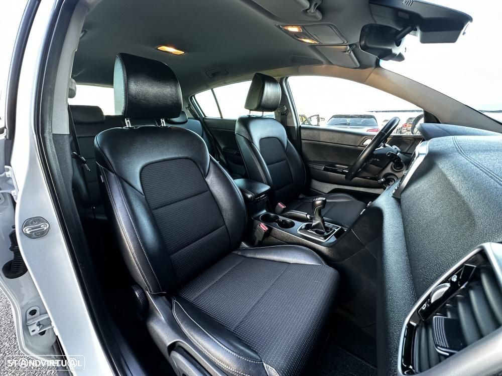 Kia Sportage 1.6 CRDI ISG MHEV Drive - 3