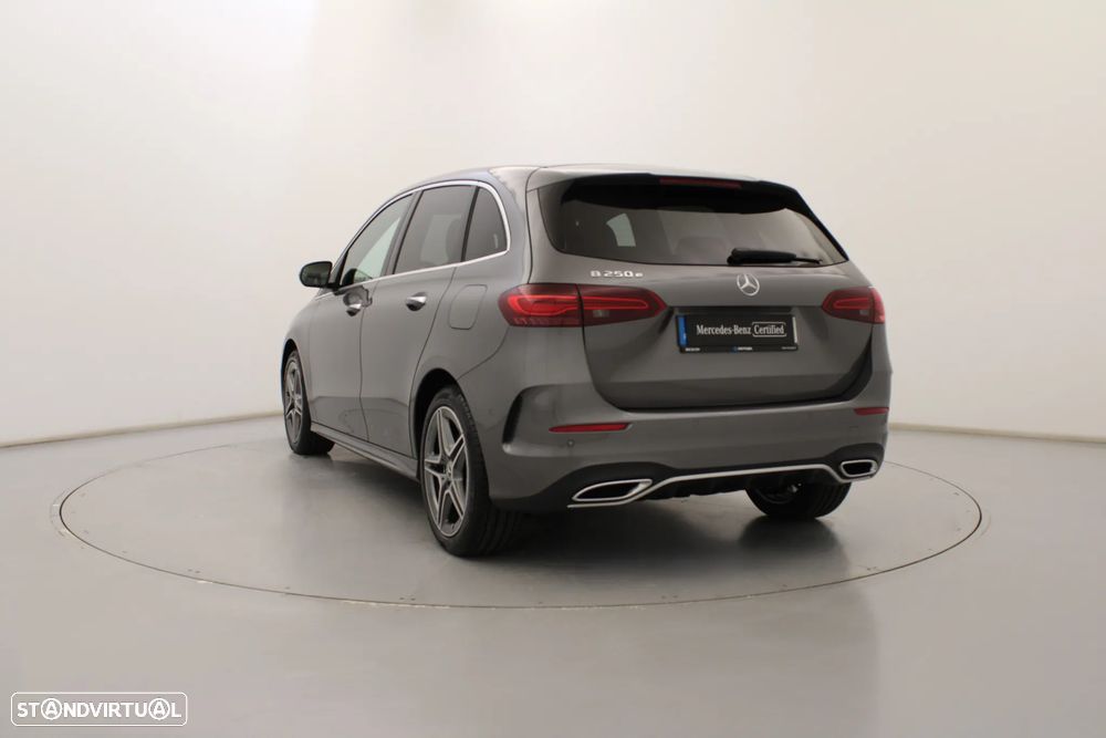 Mercedes-Benz B 250 e AMG Line - 9