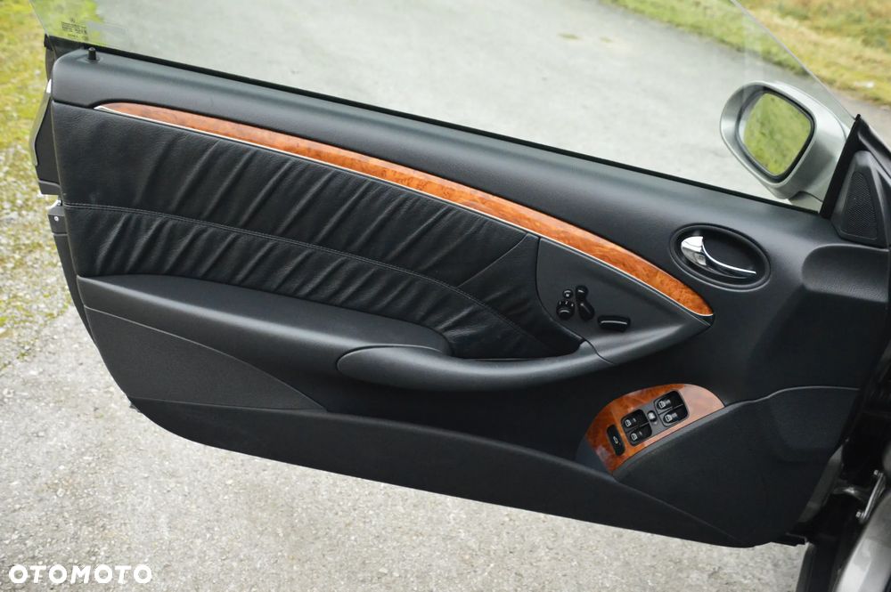 Mercedes-Benz CLK - 19