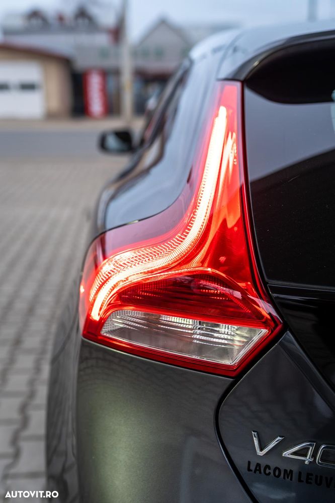 Volvo V40 D2 Kinetic - 6