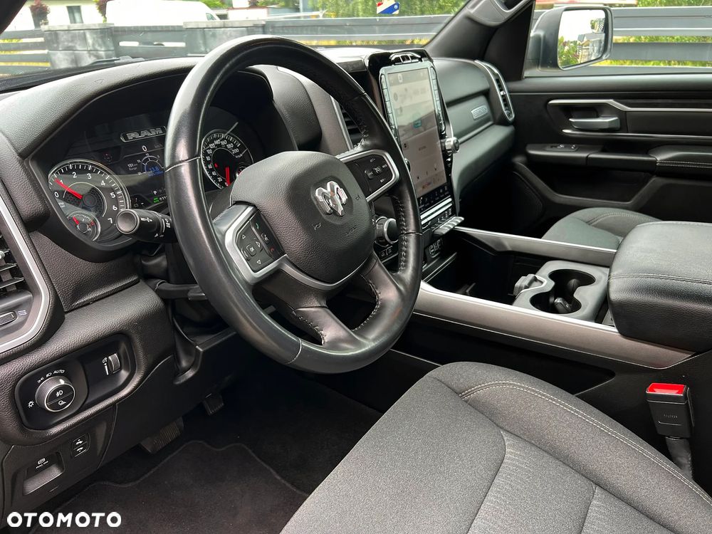 RAM 1500 5.7 Crew Cab Bighorn - 17