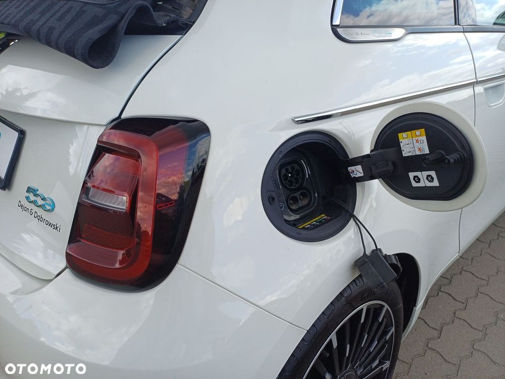 Fiat 500e - 12