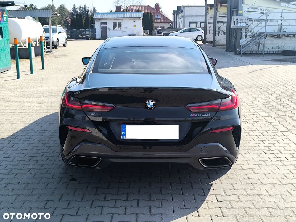 BMW Seria 8 - 5
