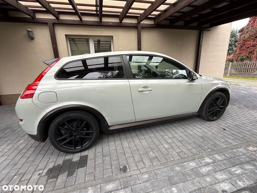 Volvo C30 1.6D DRIVe Momentum Start-Stop - 3