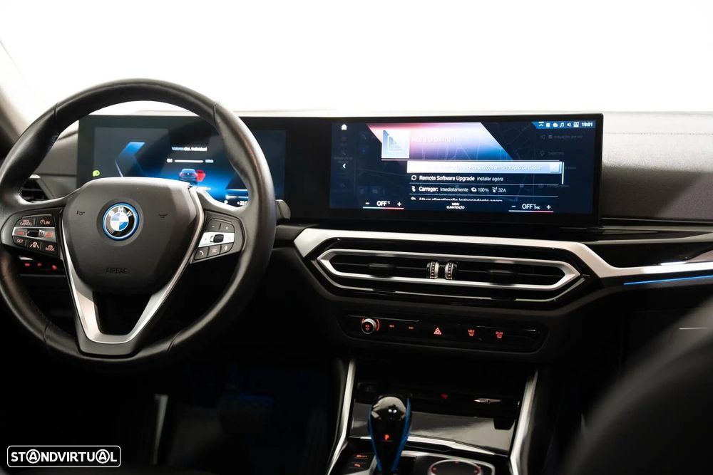 BMW i4 eDrive40 - 12