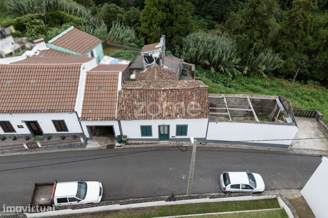 Moradia para Renovação na Povoação - Grande imagem: 4/25