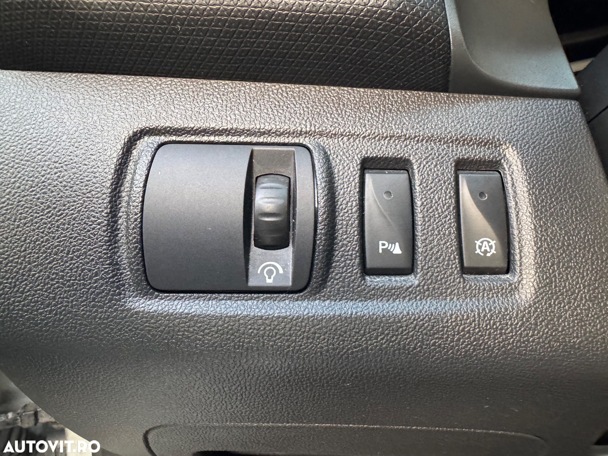 Renault Clio (Energy) dCi 90 Bose Edition - 9