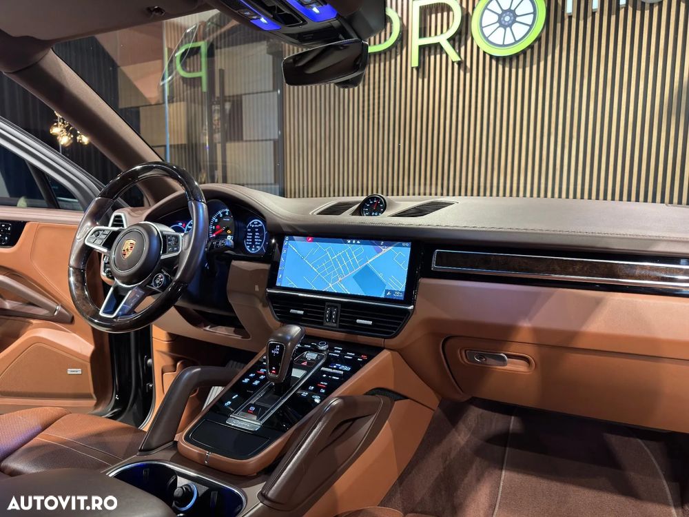 Porsche Cayenne S - 28