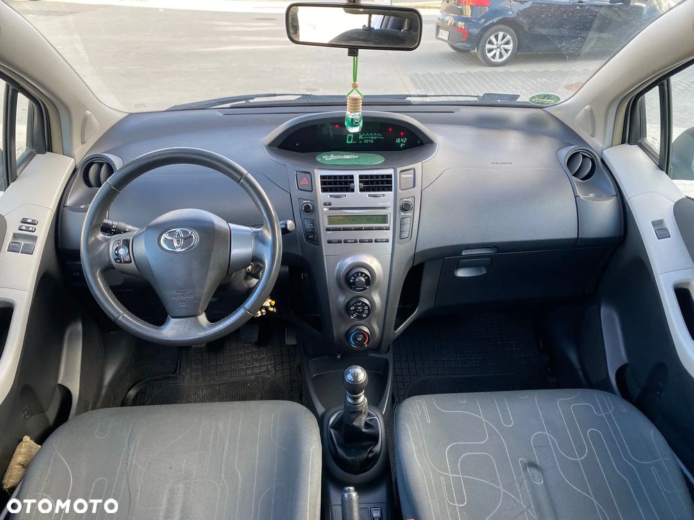 Toyota Yaris 1.33 VVT-i Cool+ - 6