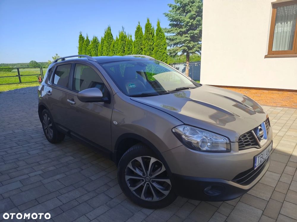 Nissan Qashqai - 1