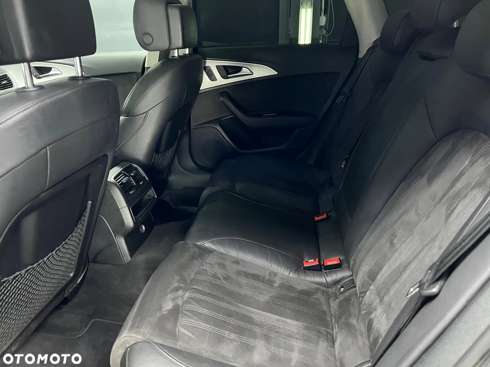 Audi A6 Avant 2.0 TDI Ultra S tronic - 28