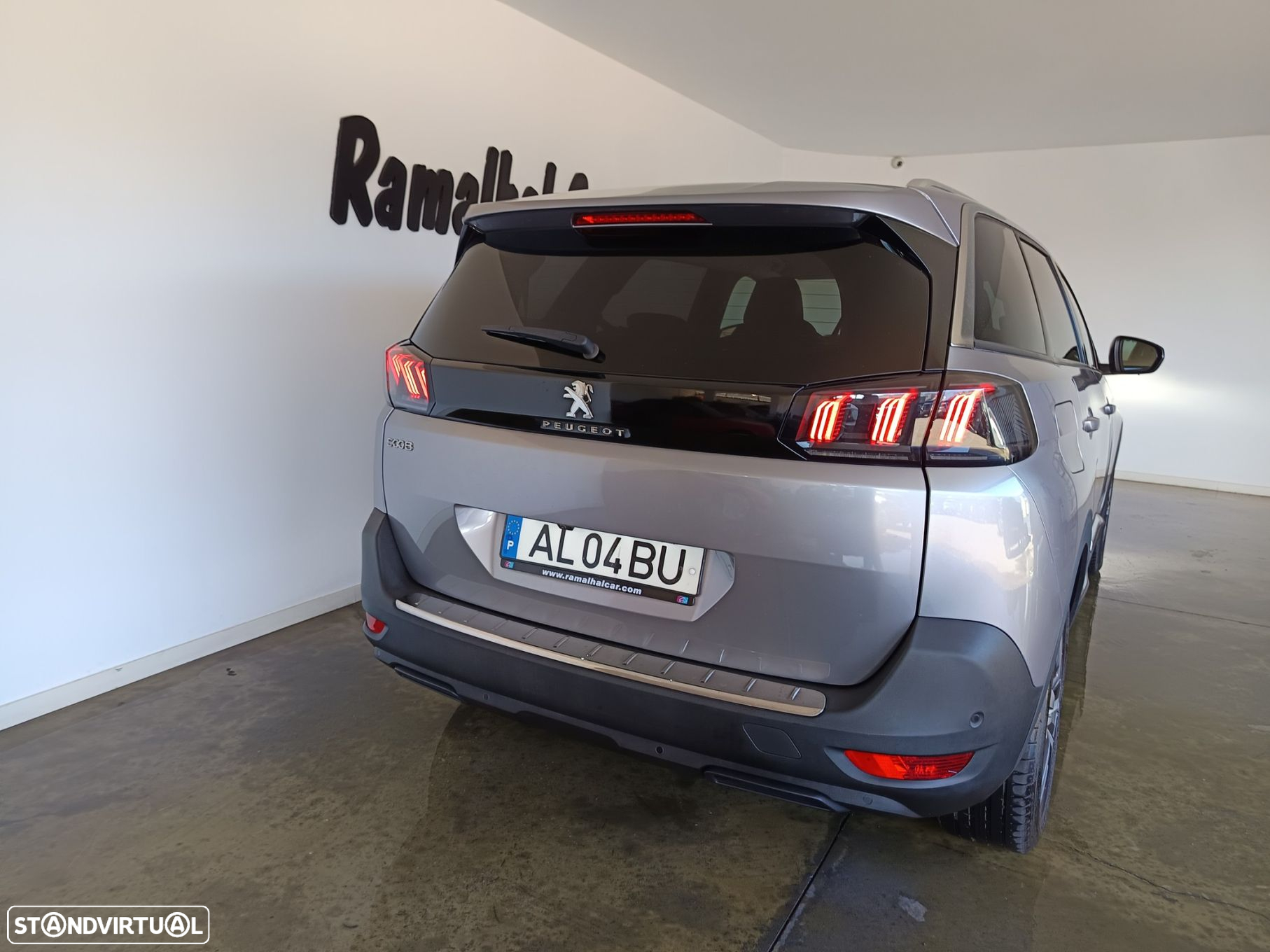 Peugeot 5008 1.5 BlueHDi Allure Pack EAT8 - 4