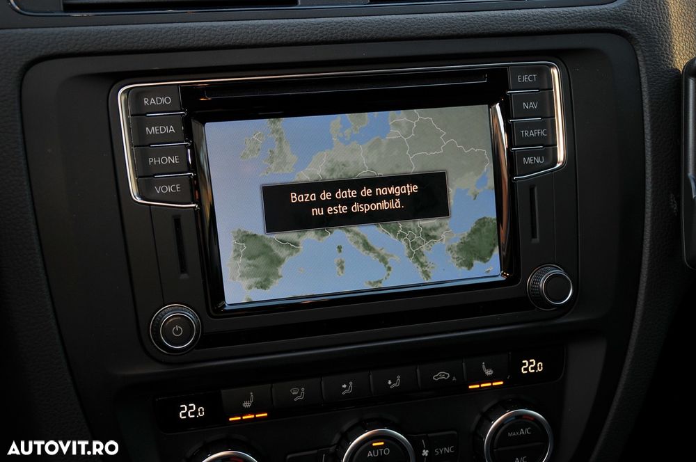 Volkswagen Jetta 2.0 TDI DSG Highline - 13