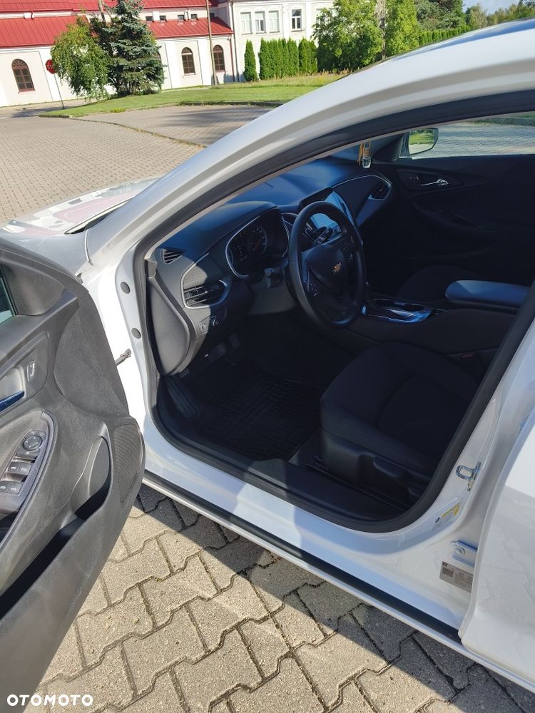 Chevrolet Malibu - 5