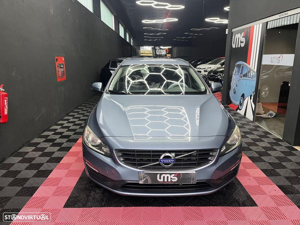 Volvo V60 2.0 D3 VOR - 2