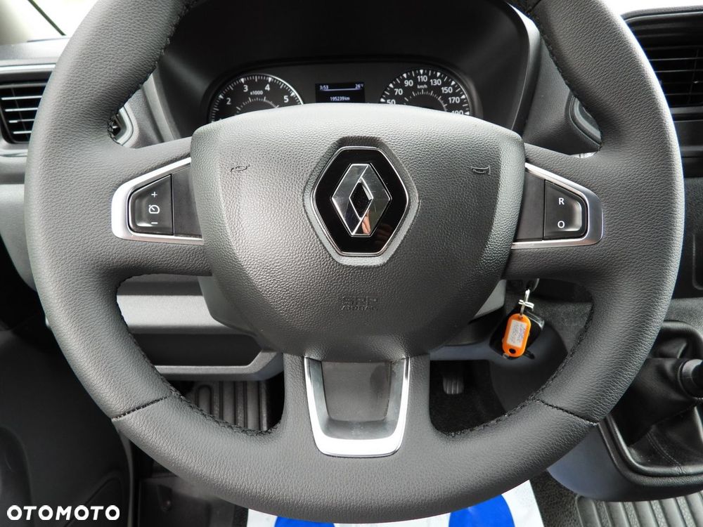 Renault MASTER KONTENER WINDA 8 PALET TEMPOMAT LEDY KLIMATYZACJA  145KM - 30