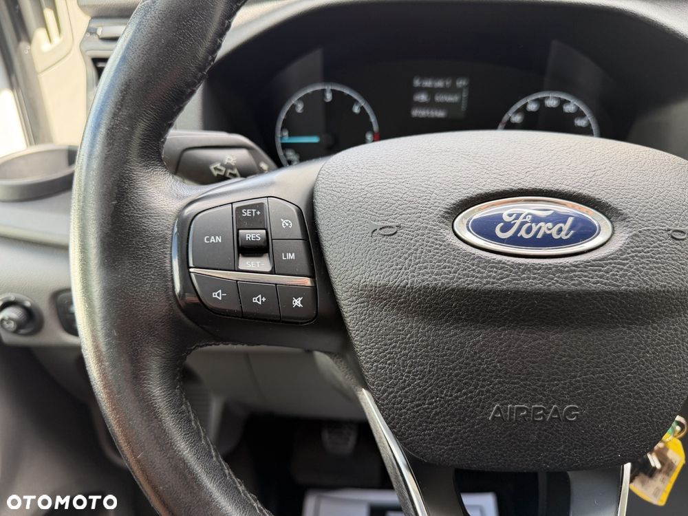 Ford Transit Trend - 18