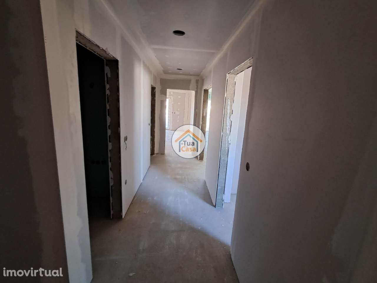 Apartamento T2 Duplex em Contrução - Grande imagem: 4/24