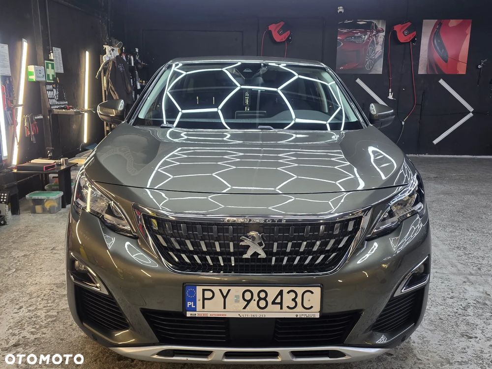 Peugeot 3008 1.6 BlueHDi Active S&S EAT6 - 31