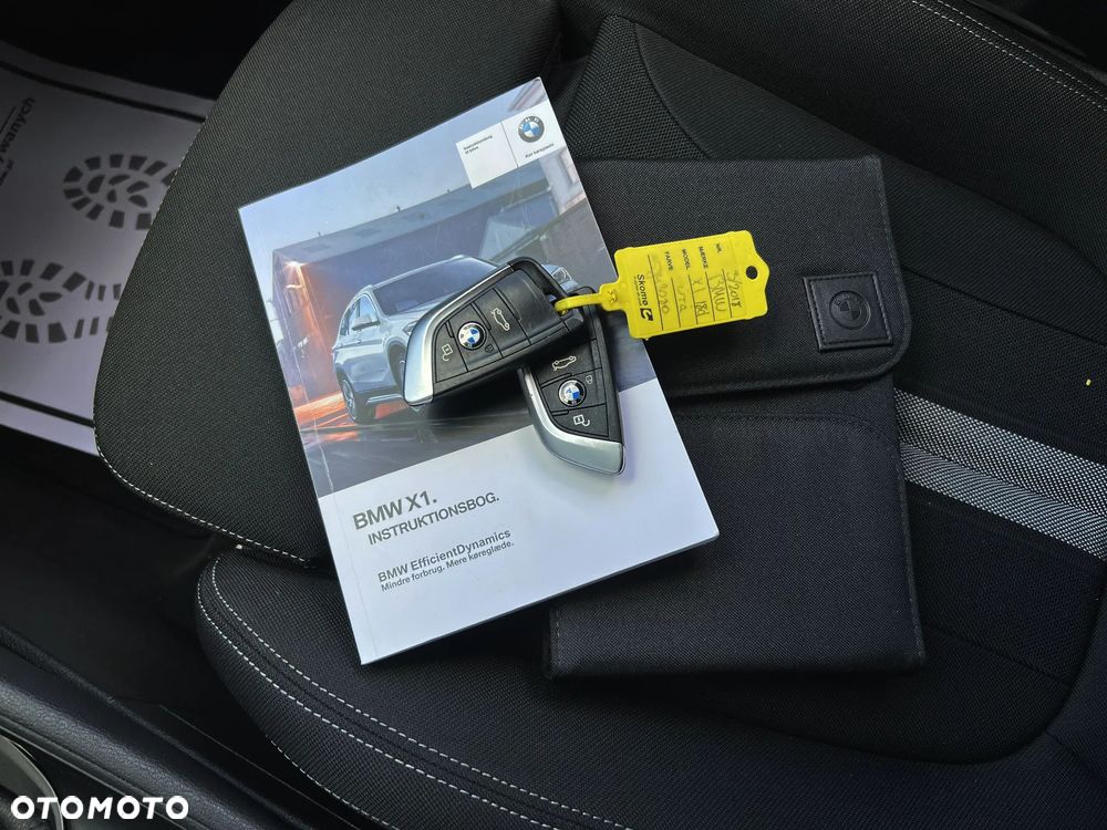 BMW X1 sDrive18d Business Edition - 35