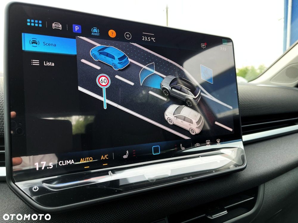 Volkswagen T-Roc 1.5 eTSI Life DSG - 20