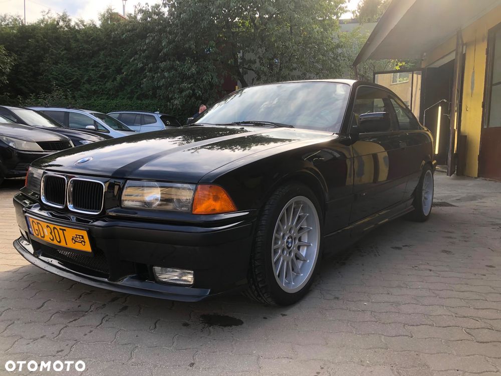 BMW Seria 3 320i - 2